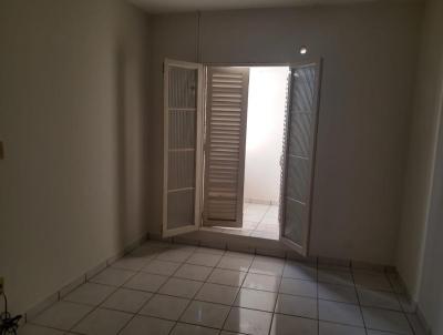 Casa para Locação, em Araçatuba, bairro JARDIM SUMARE, 2 dormitórios, 1 banheiro, 1 vaga